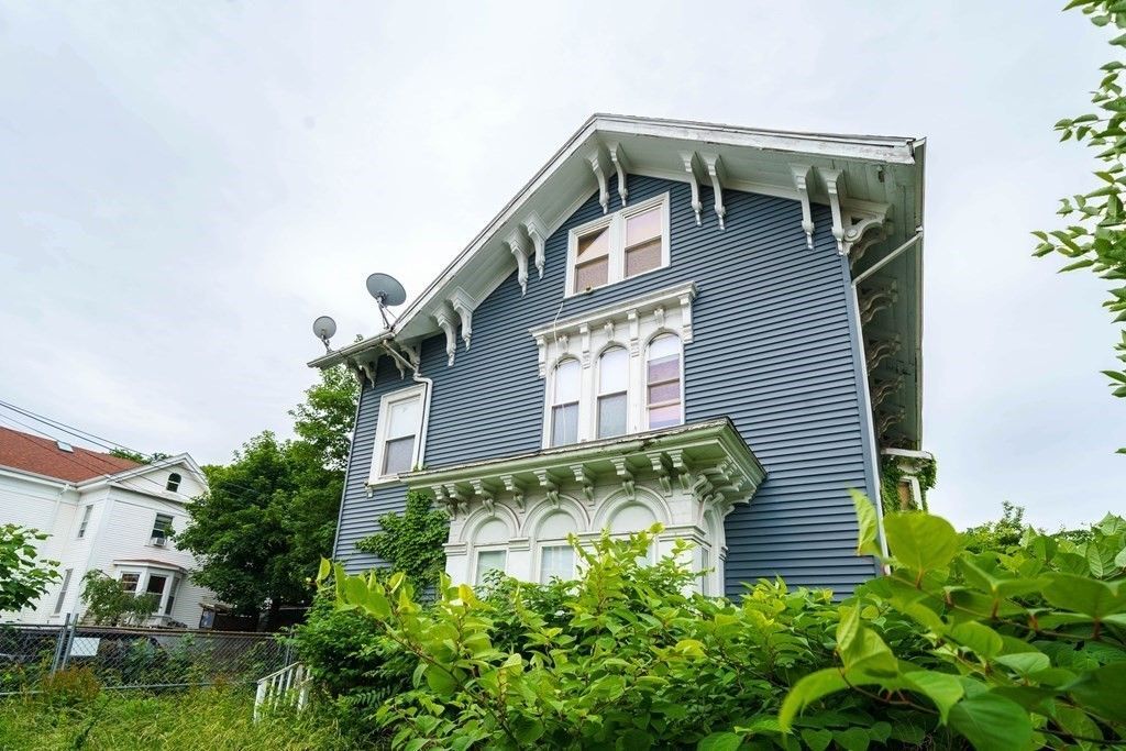 7 Greenville St, Unit 4 in Boston, MA - Foto de edificio