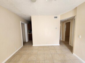 1041 21st St in West Palm Beach, FL - Building Photo - Building Photo