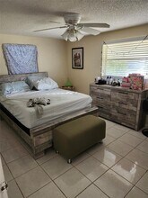 3251 Devonshire Dr in Holiday, FL - Building Photo - Building Photo