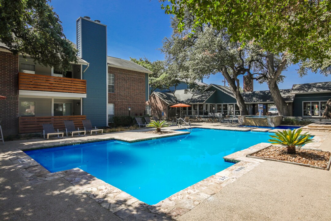 Sky at Salado Creek in San Antonio, TX - Building Photo