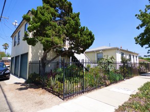 5837 Vineland Ave in North Hollywood, CA - Building Photo - Building Photo