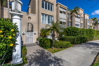 Villa Europa in San Diego, CA - Building Photo - Building Photo