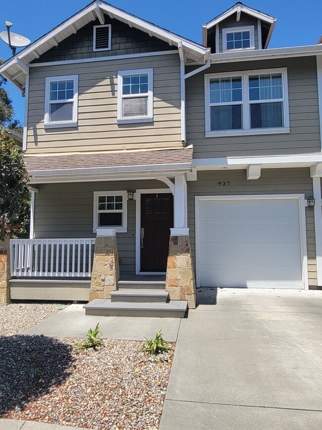 property at 937 Martin Cir
