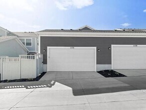 11576 Dorian Dr in South Jordan, UT - Building Photo - Building Photo