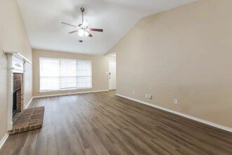 4152 Hathaway Dr in Grand Prairie, TX - Building Photo - Building Photo