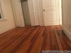 24 Lexington Terrace in Waltham, MA - Building Photo - Building Photo