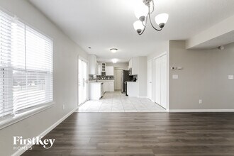 5323 Alameda Rd in Indianapolis, IN - Building Photo - Building Photo