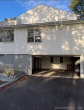 102 S Cliff St in Ansonia, CT - Building Photo - Building Photo