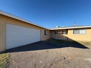 1521 De Anza St in Barstow, CA - Building Photo - Building Photo