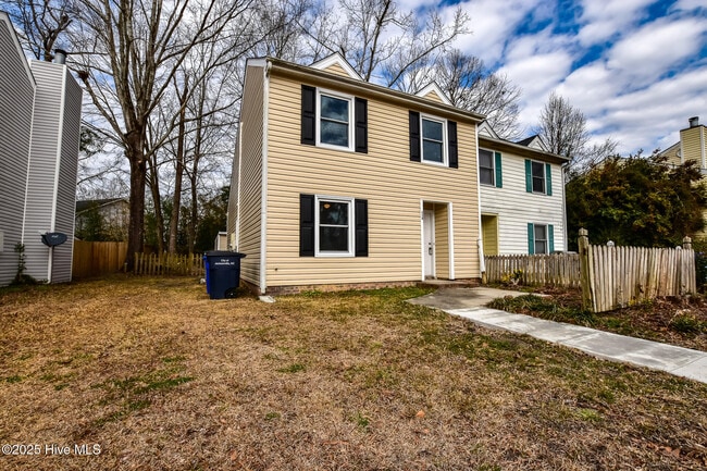 property at 114 Greenford Pl