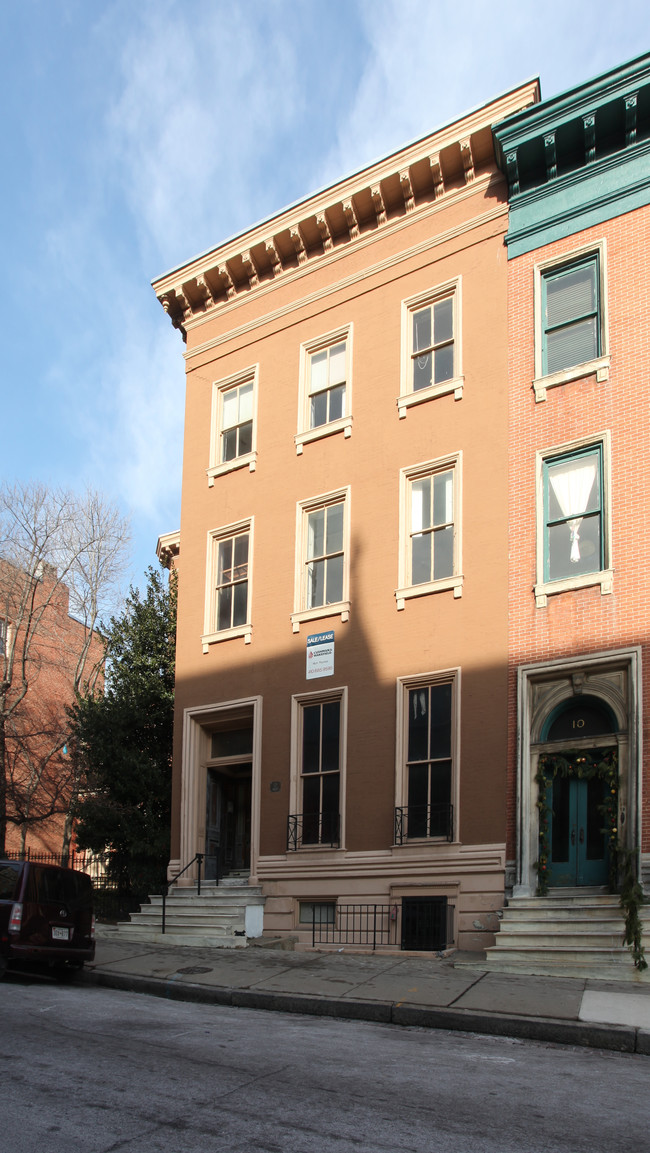 12 W Read Street Apartments in Baltimore, MD - Foto de edificio - Building Photo