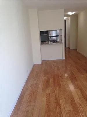 350 W 50th St in New York, NY - Building Photo - Building Photo