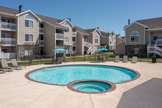 The Park at Woodmoor in Shenandoah, TX - Foto de edificio - Building Photo