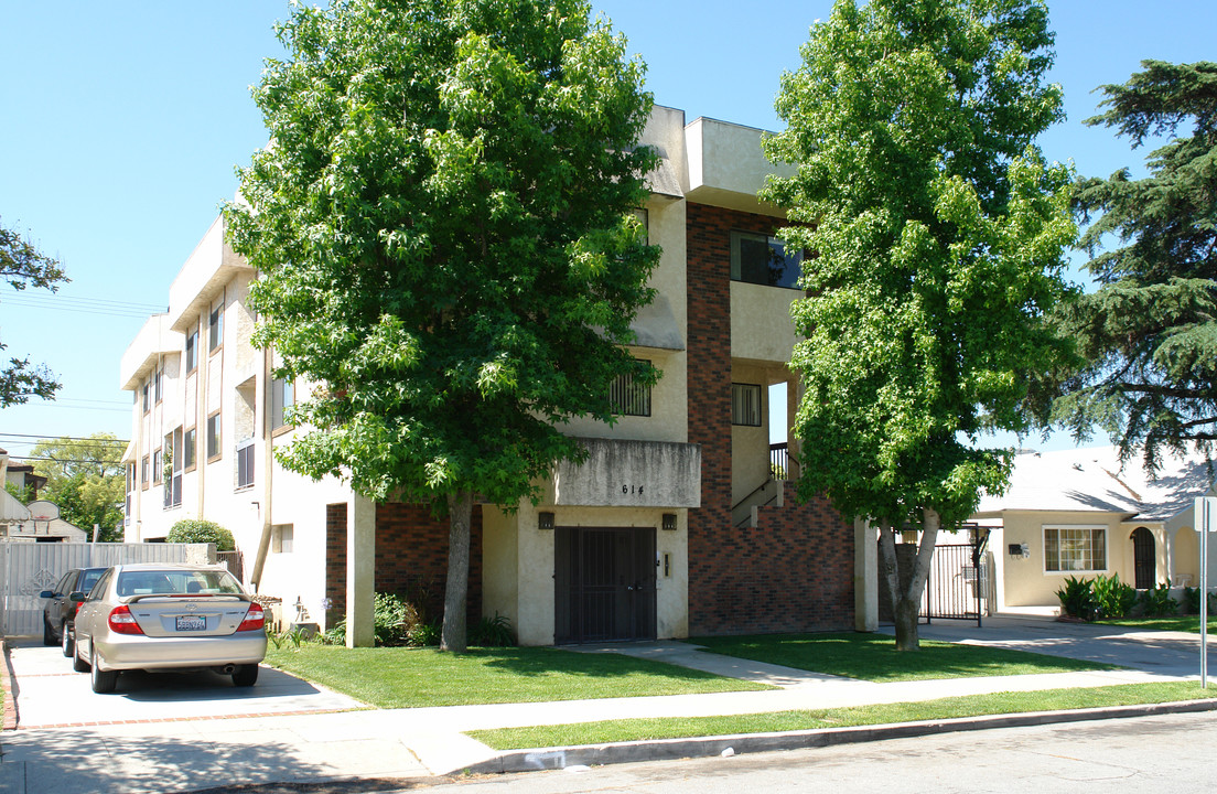 614 Salem St in Glendale, CA - Foto de edificio