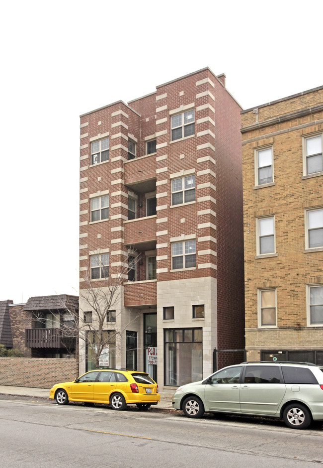 3445 W Foster Ave in Chicago, IL - Building Photo - Building Photo