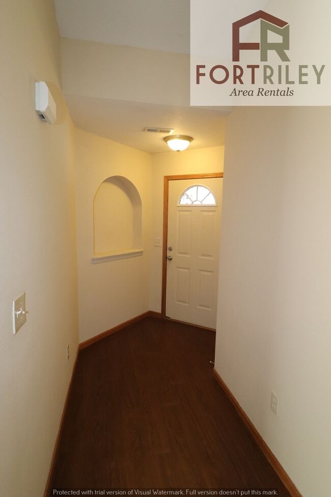 property at 1616 Clover Dr