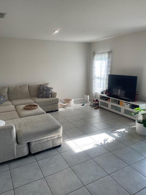 1368 Madison Cir in Haines City, FL - Building Photo - Building Photo
