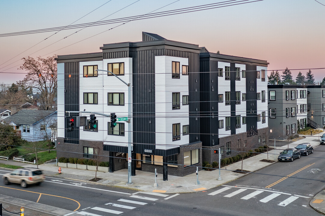 The Zelkova in Portland, OR - Building Photo