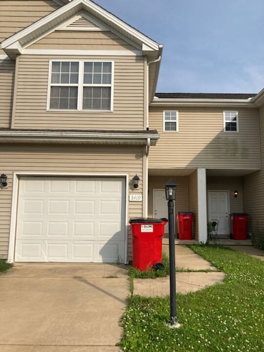 3419 Stoneway Ct in Champaign, IL - Building Photo