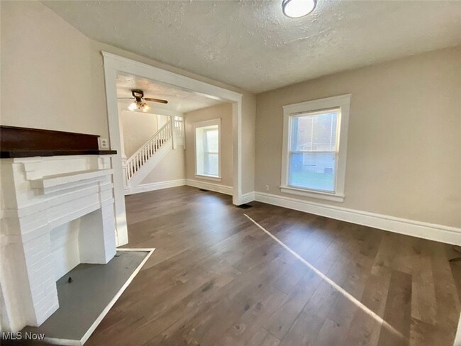 property at 581 Schiller Ave