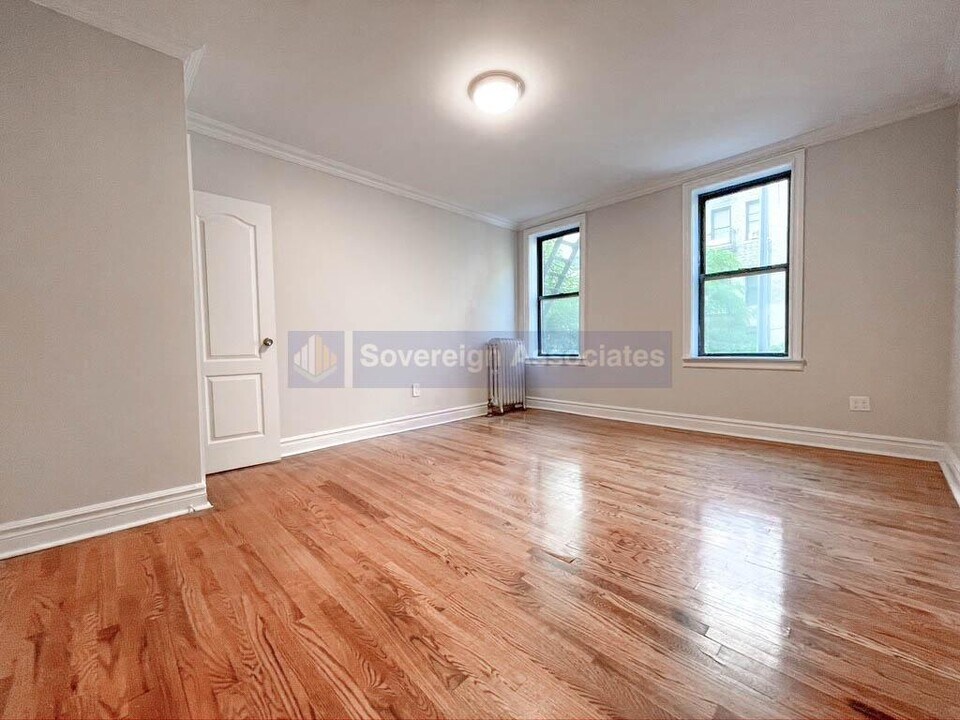 106 Fort Washington Ave in New York, NY - Building Photo