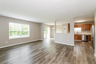 302 Brookview Dr in Brownsburg, IN - Building Photo - Building Photo