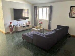 8564 SW 210th Terrace in Cutler Bay, FL - Building Photo - Building Photo