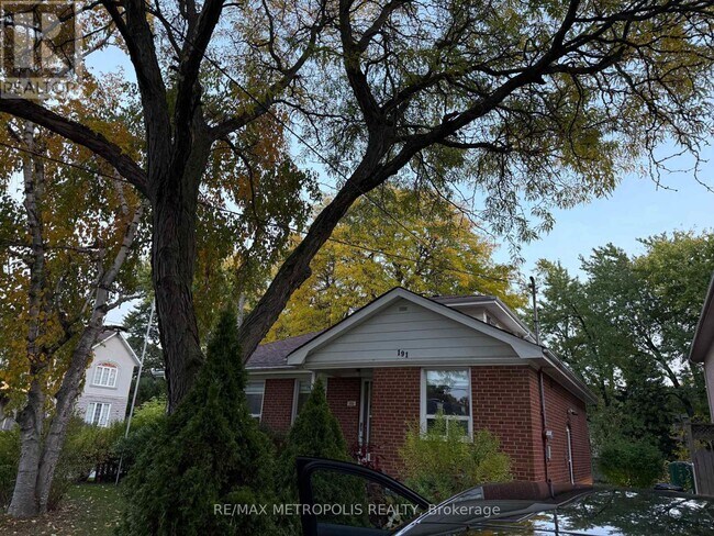 191 McKee Ave in Toronto, ON - Building Photo - Building Photo