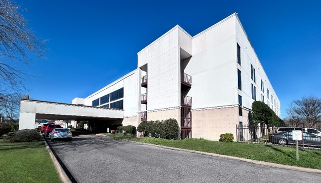 2715 Cherry Rd in Memphis, TN - Building Photo - Building Photo