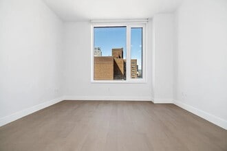 200 E 23rd St, Unit 6F in New York, NY - Foto de edificio - Building Photo