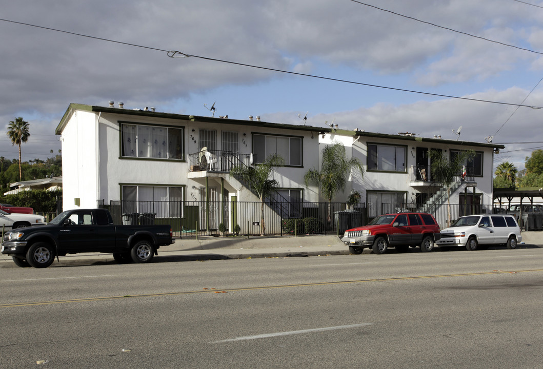 753-759 S Quince St in Escondido, CA - Building Photo