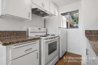 7077 Lanewood Ave in Los Angeles, CA - Building Photo - Building Photo