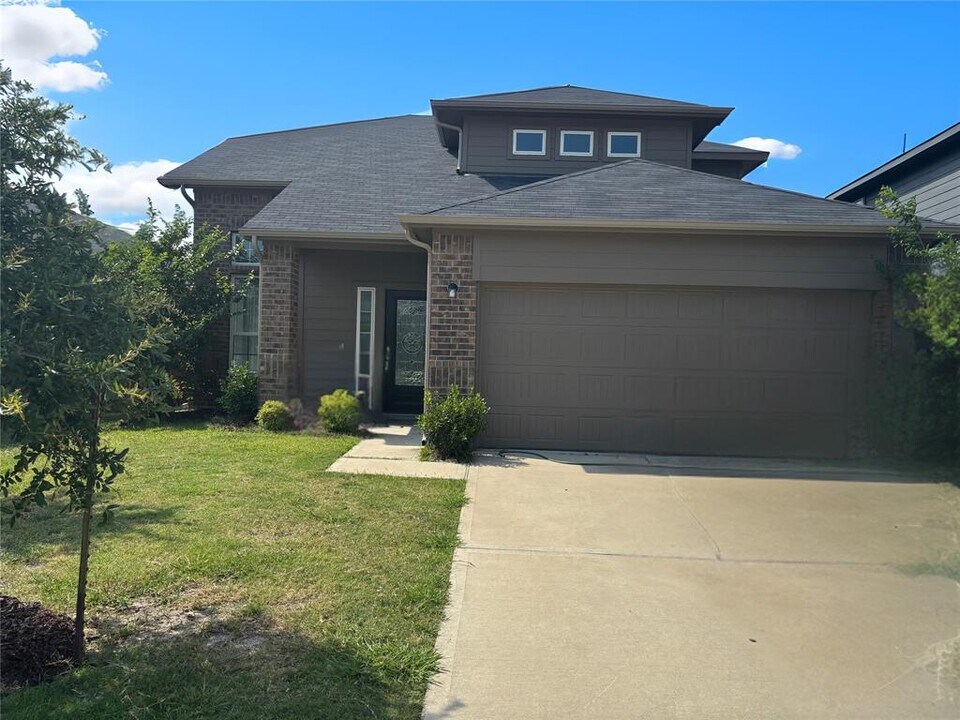 430 Almond Willow Ln in Crosby, TX - Building Photo