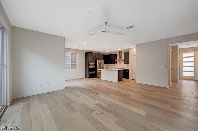 property at 31 Castleton Tower Ct