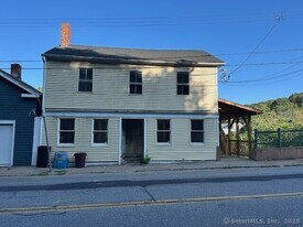 27 N Main St in Norwich, CT - Building Photo