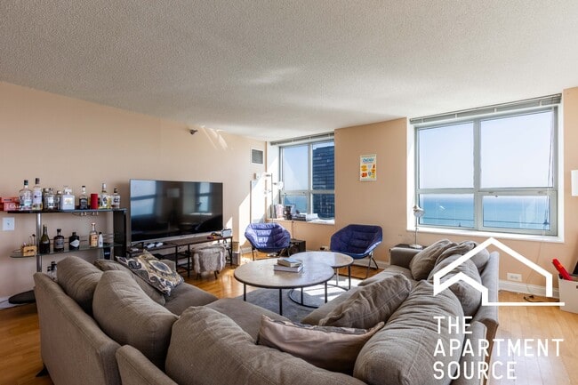 474 N Lake Shore Dr, Unit 5710 in Chicago, IL - Building Photo - Building Photo