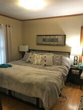 3734 Grand Ave S, Unit 3736 in Minneapolis, MN - Foto de edificio - Building Photo