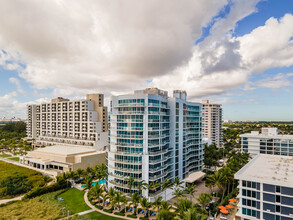 Coconut Grove Residences in Fort Lauderdale, FL - Building Photo - Building Photo