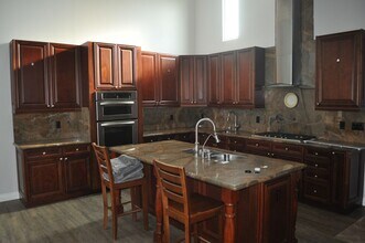 7337 W Point Ave in La Mesa, CA - Building Photo - Building Photo