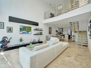 1703 NE 5th Ct in Fort Lauderdale, FL - Building Photo - Building Photo