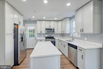 112 Fox Way in Oxon Hill, MD - Building Photo - Building Photo
