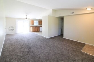 4731 Hibiscus St in West Richland, WA - Building Photo - Building Photo