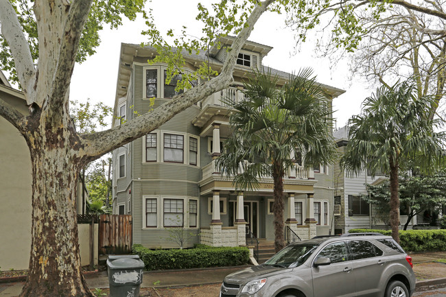 The Arlington in Sacramento, CA - Building Photo - Building Photo