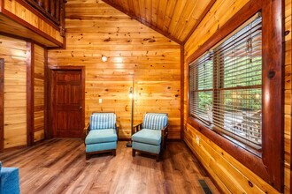 217 Amet Way in Cosby, TN - Foto de edificio - Building Photo