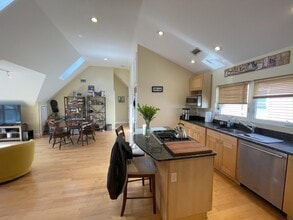 19 Chandler St, Unit 3 in Somerville, MA - Building Photo - Building Photo