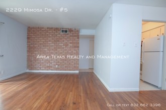 2229 Mimosa Dr-Unit -#5 in Houston, TX - Building Photo - Building Photo