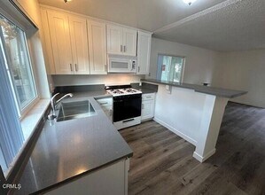 10560 Sherman Grove Ave-Unit -7 in Los Angeles, CA - Building Photo - Building Photo