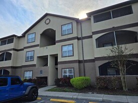 16413 Enclave Village Dr in Tampa, FL - Building Photo