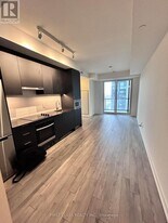 1410-3071 TRAFALGAR ROAD NW in Oakville, ON - Building Photo