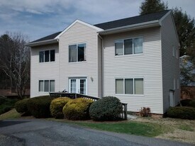 70 Trimmer Trail in Lexington, VA - Building Photo